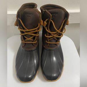Sperry Women’s Duck Boot Size 9